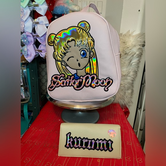 Everything you can imagine in accessories, backpack, purse, tumblers, etc. 😊💕 - Picture 6 of 8